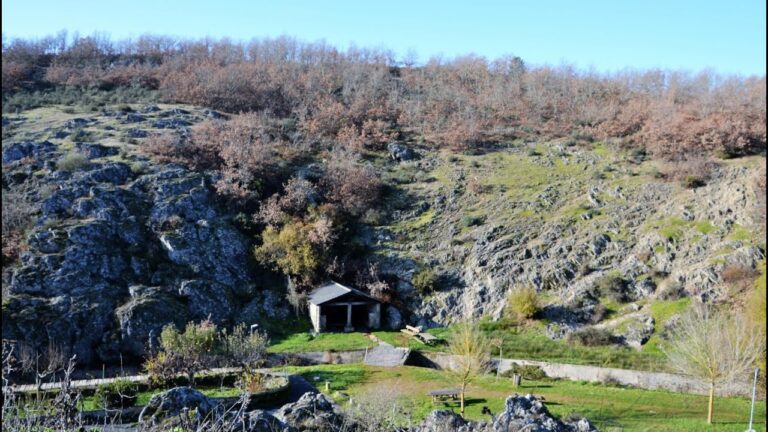 Guía para Encontrar Piscinas Públicas en Alcañices